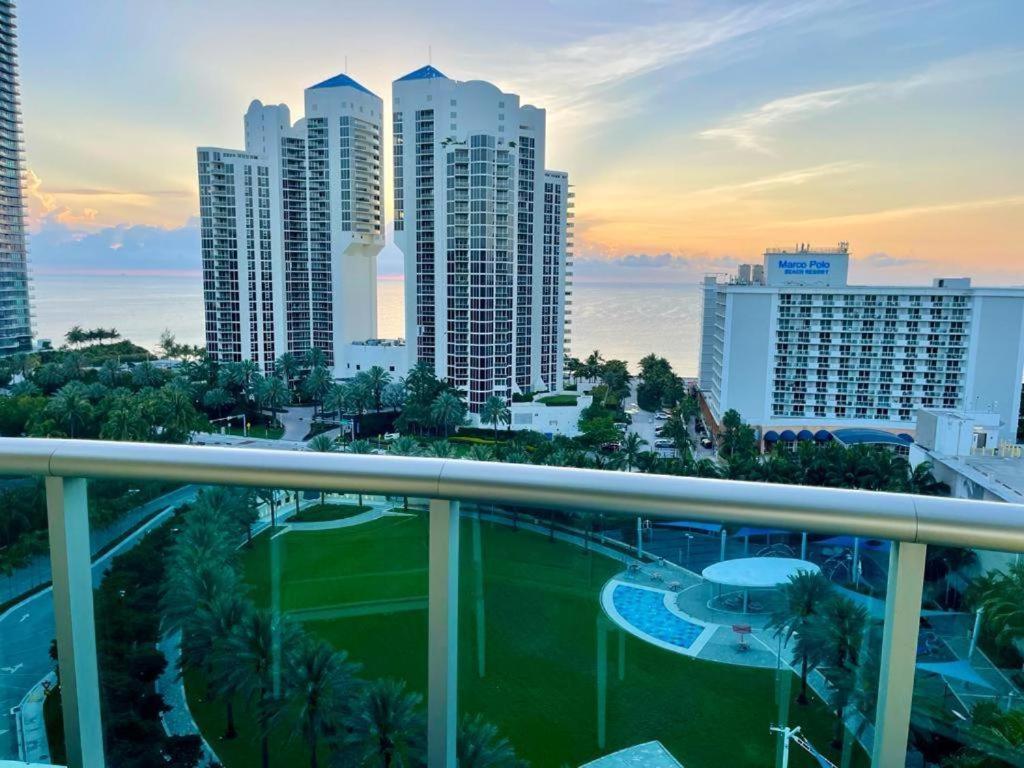 Miami Beach Collins Ave Apartments Free Parking Sunny Isles Beach Exteriör bild